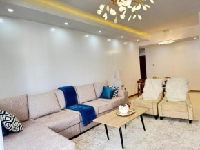 Cozy 3 bedroom apt, indoor heated swimming pool, gym, ample parking, children play area, relaxing garden with amazing city views, In Kilimani near Yaya Centre, China City and Ngong Road